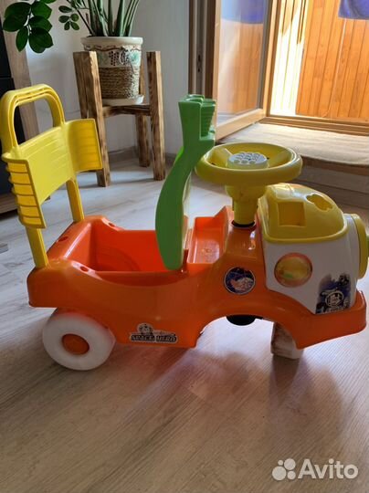 Детская машинка каталка