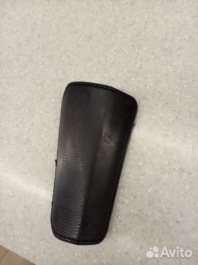 Футбольные щитки детские