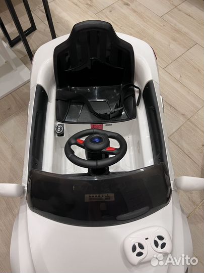 Детский электромобиль