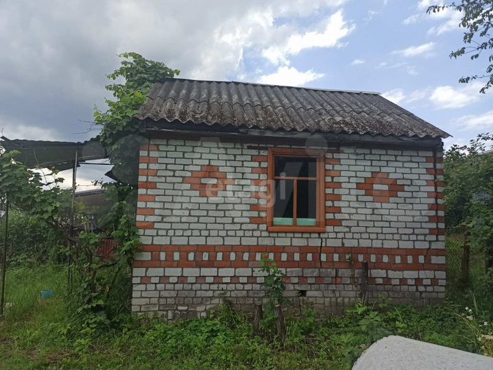 Дача 32 м² на участке 6 сот.