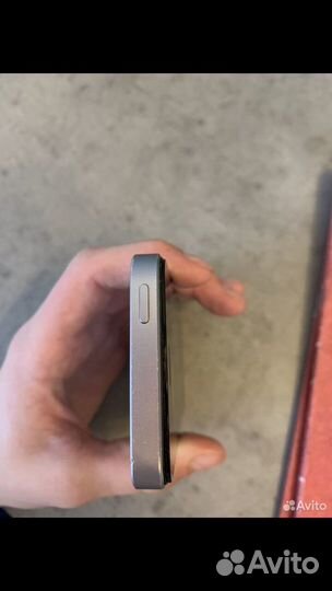 Телефон iPhone se