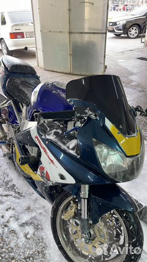 Honda 929