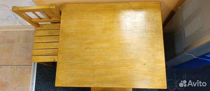 Детский стол и два стульчика IKEA