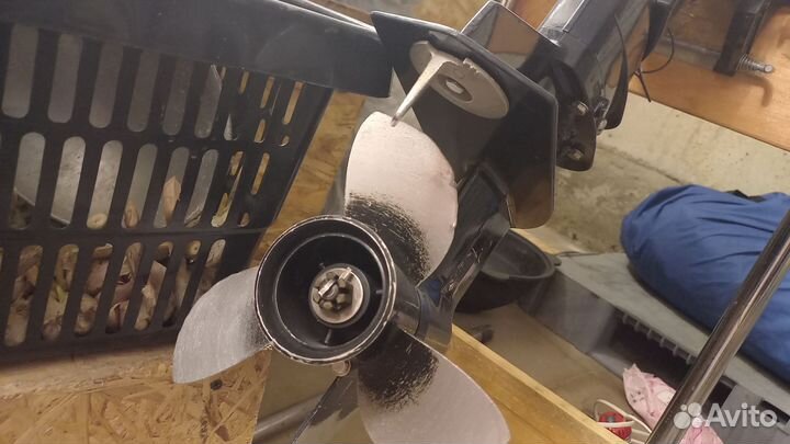 Nissan марин 9.8 лодочный мотор