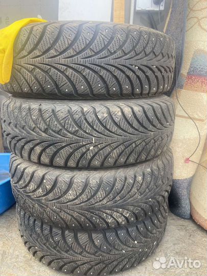 Sava Eskimo Stud 185/70 R14 88T