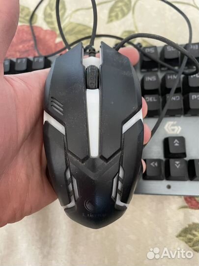 Игровая клавиатура и мышь