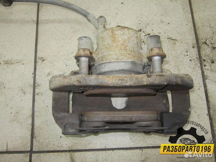 Суппорт передний левый Ford Focus II 2008-2011