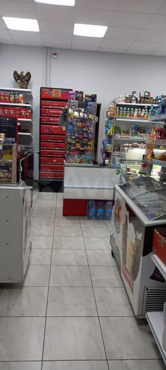 Продуктовый магазин с помещением