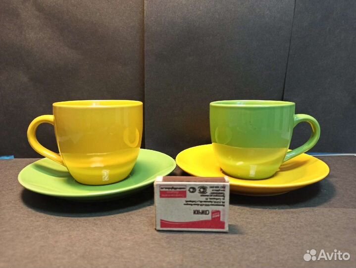 Чашки с блюдцем