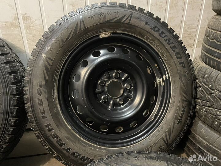 Зимние колеса R16, 5:114.3. dunlop 215/65/16