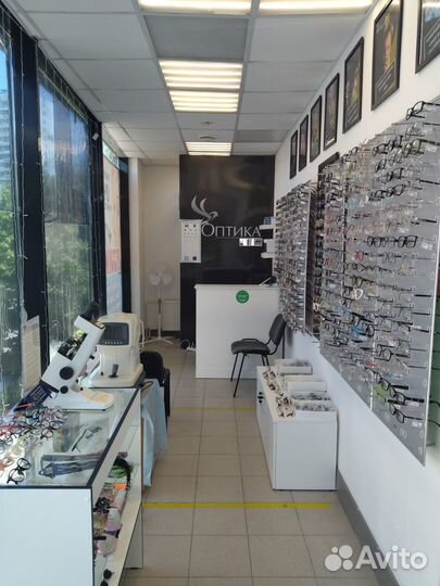 Продаётся готовый бизнес салон оптики