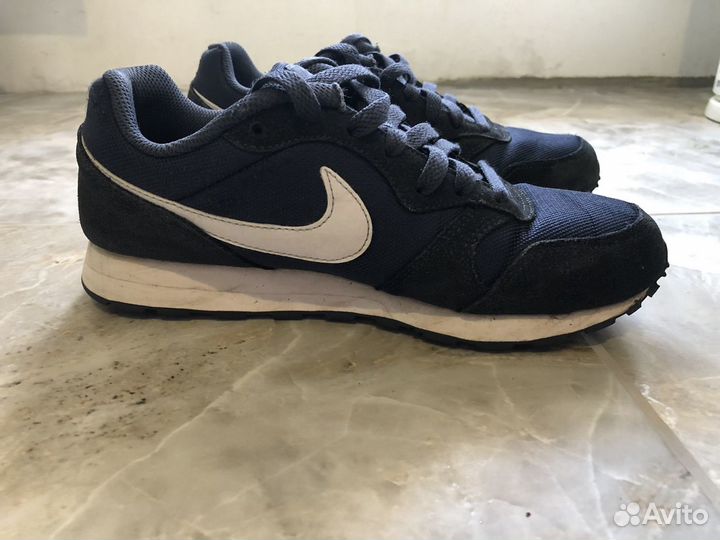 Кроссовки Nike