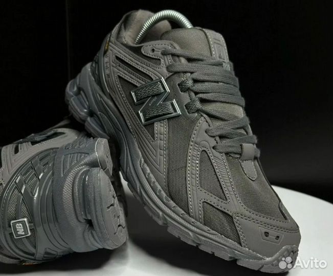 Кроссовки New Balance 1906r