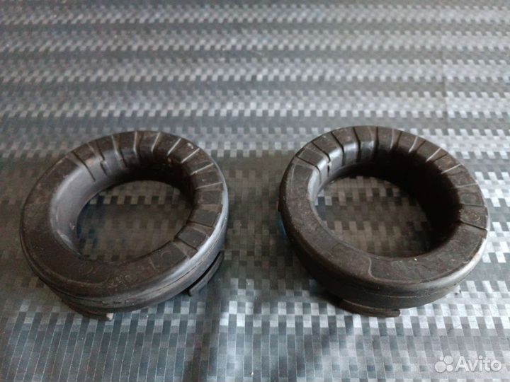 Проставки под задние пружинв