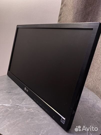 Монитор LG