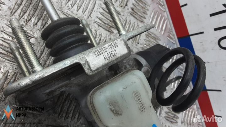 Цилиндр тормозной главный Lexus LS 4 2007