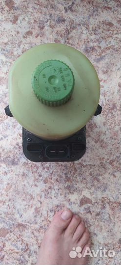 Насос гидроусилителя руля гур Skoda Roomster