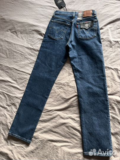 Джинсы