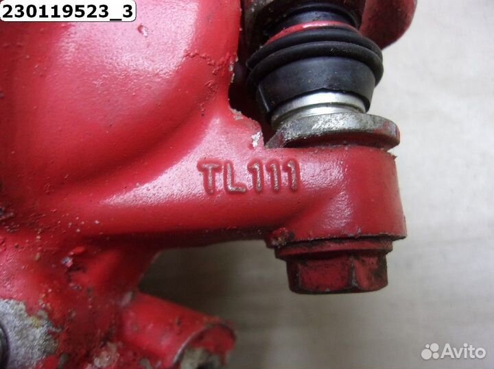 Суппорт тормозной задний Toyota Corolla Auris