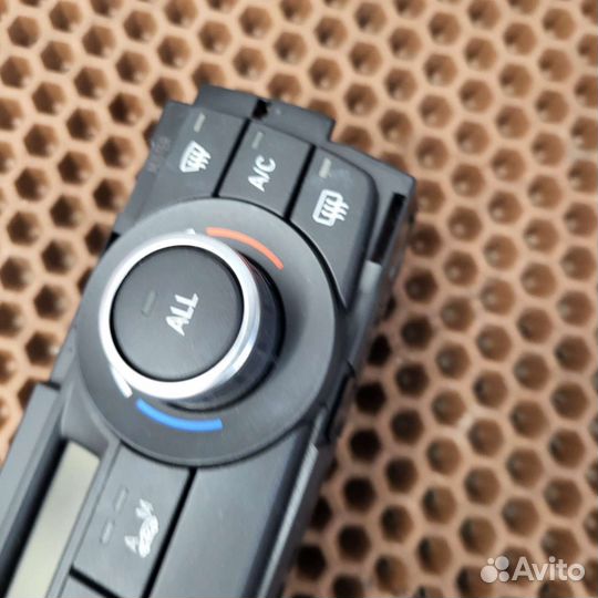 Блок управления климат контролем BMW x1 e84 e90