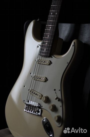 Гитара Fender Standard American Stratocaster 2015