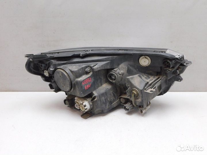 Фара левая Toyota RAV4