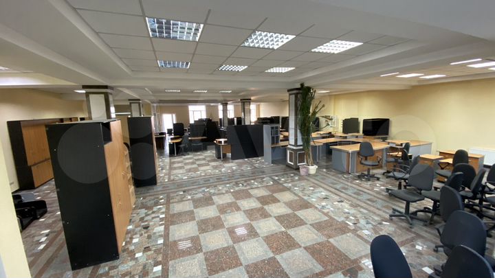 Офис, 315 м² с мебелью и парковкой