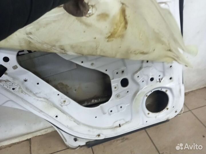 Дверь задняя левая Шевроле Лачетти универсал