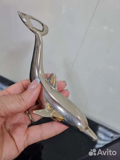 Открывалка для пива и шампанского Дельфин