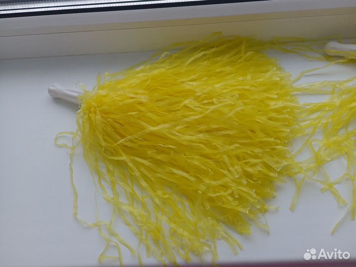 Помпоны для чирлидинга, желтые