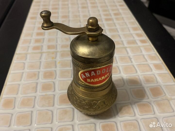 Ручные мельницы для специй,кофе