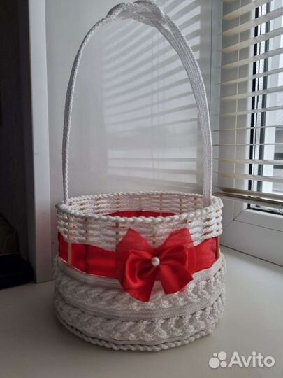 Корзинка плетенная