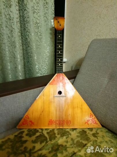 Балалайка Москва 80