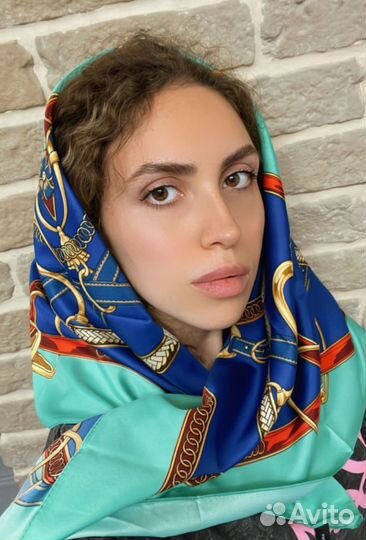 Шелковый платок Burberry Victoria Размер: 90/90