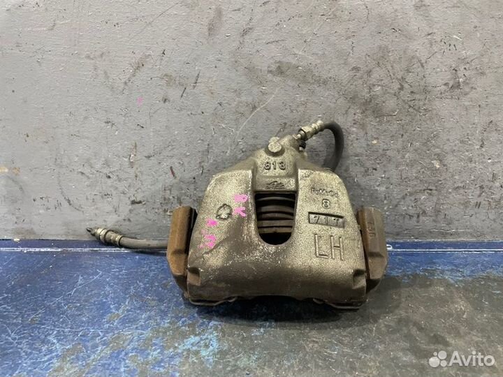 Суппорт передний левый Mazda 3 BK