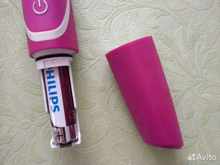 Набор эпилятор и триммер для линии бикини Philips
