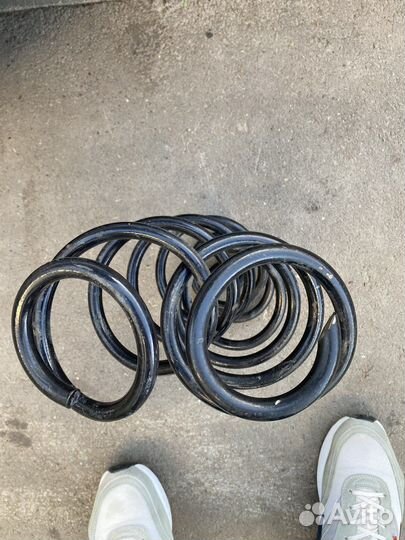 Пружина амортизатора