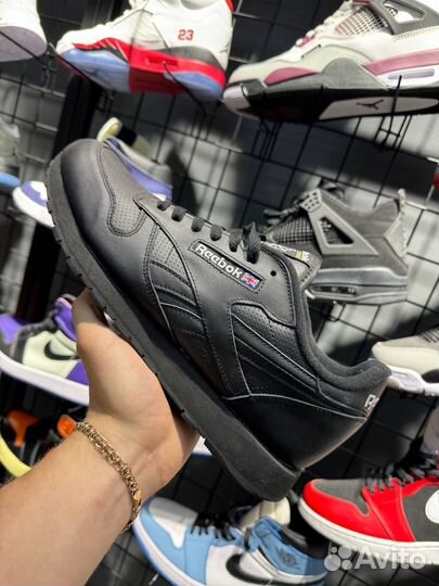 Кроссовки Reebok Classic Leather (Арт.16751)