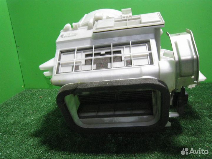 Корпус вентилятора Honda FR-V (BE1) 2006