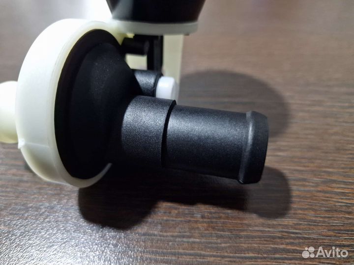 Кран отопителя ож Audi 100/A6 C4, A6 C5, A4 B5 VAG