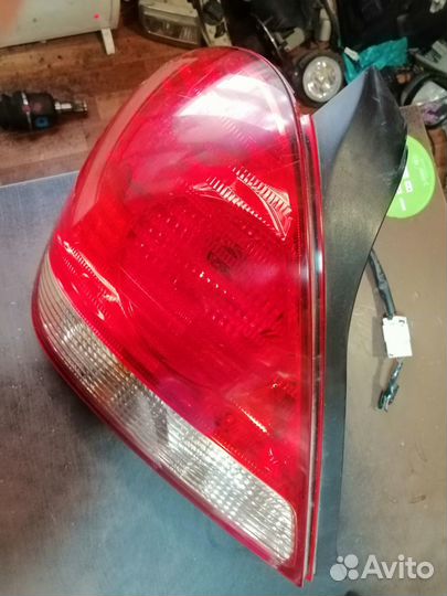 Стоп-сигнал на nissan bluebird sylphy QNG10 4978