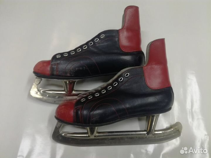 Коньки хоккейные
