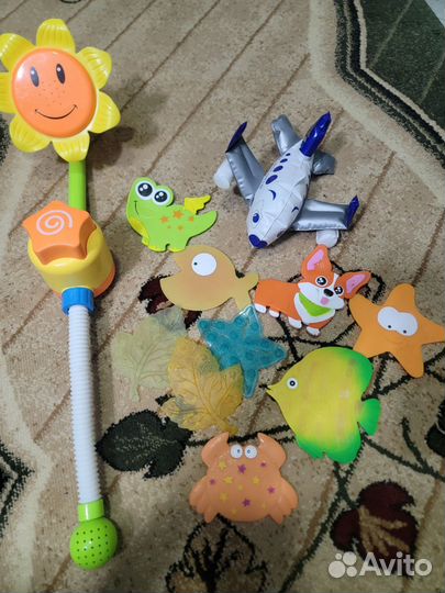 Игрушки для купания в ванной пакетом