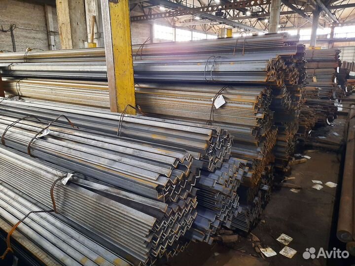 Уголок стальной