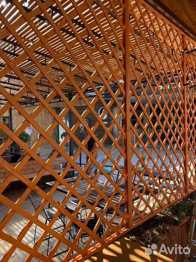 Шпалера деревянная