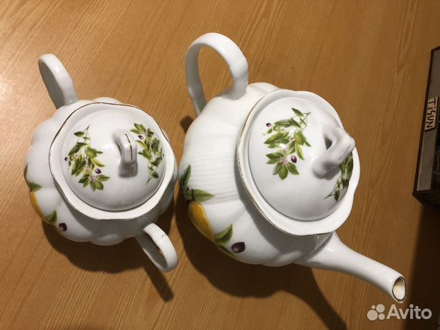 Заварочный чайник и сахарница б/у