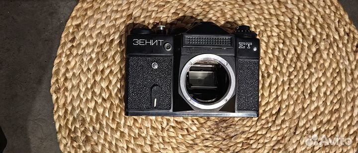 Пленочный фотоаппарат Zenit ET без объектива