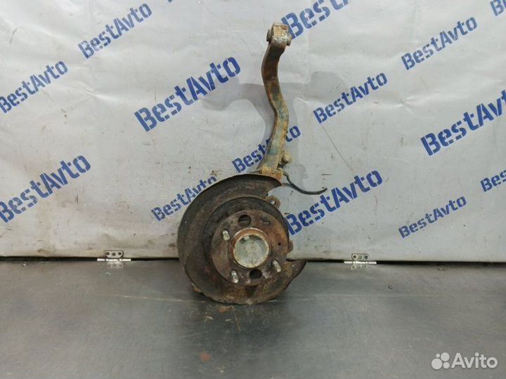 Кулак задний правый Hyundai Sonata 4 EF 2002