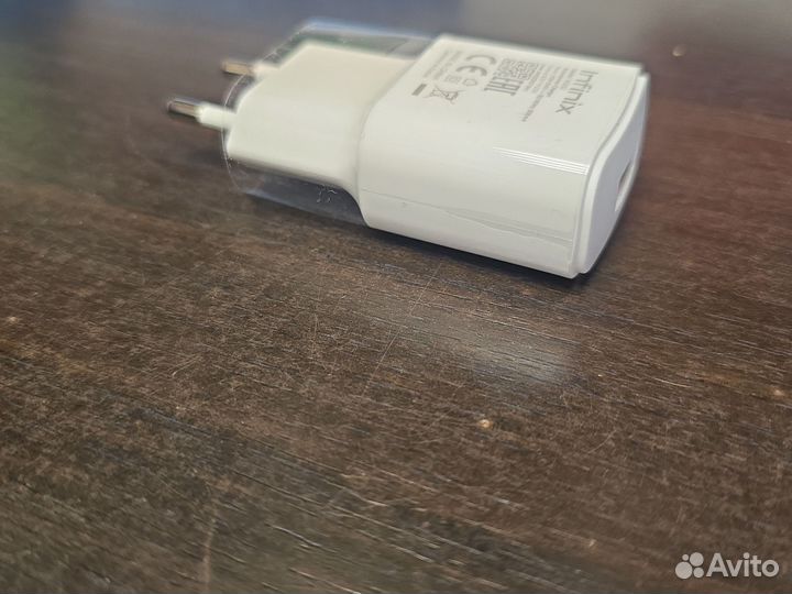 Зарядное устройство Infinix