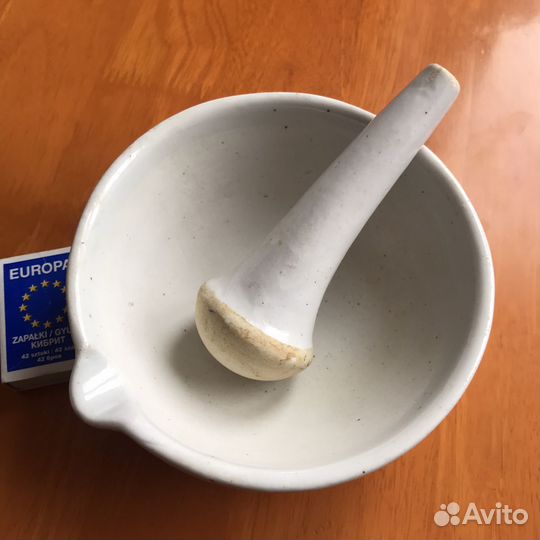 Старинная ступка с пестиком